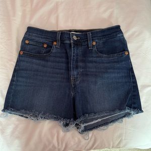Levi’s High Rise Jean Shorts - size 28